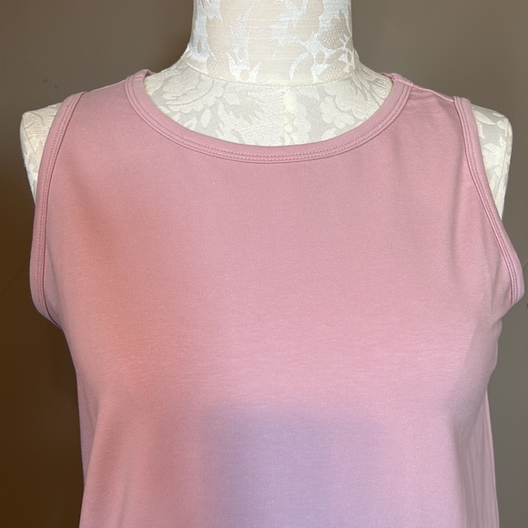 Rose Ruffle Bottom Tank - Picture 5 of 9